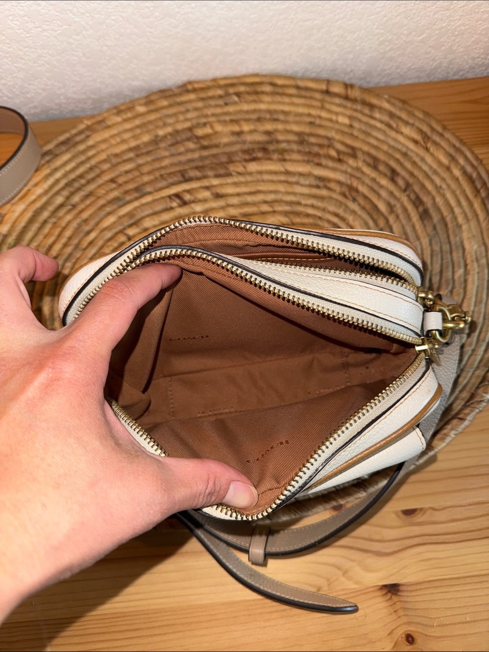 Coach Cream Pebbled Leather Crossbody with Gold Hardware - Picture 6 of 13